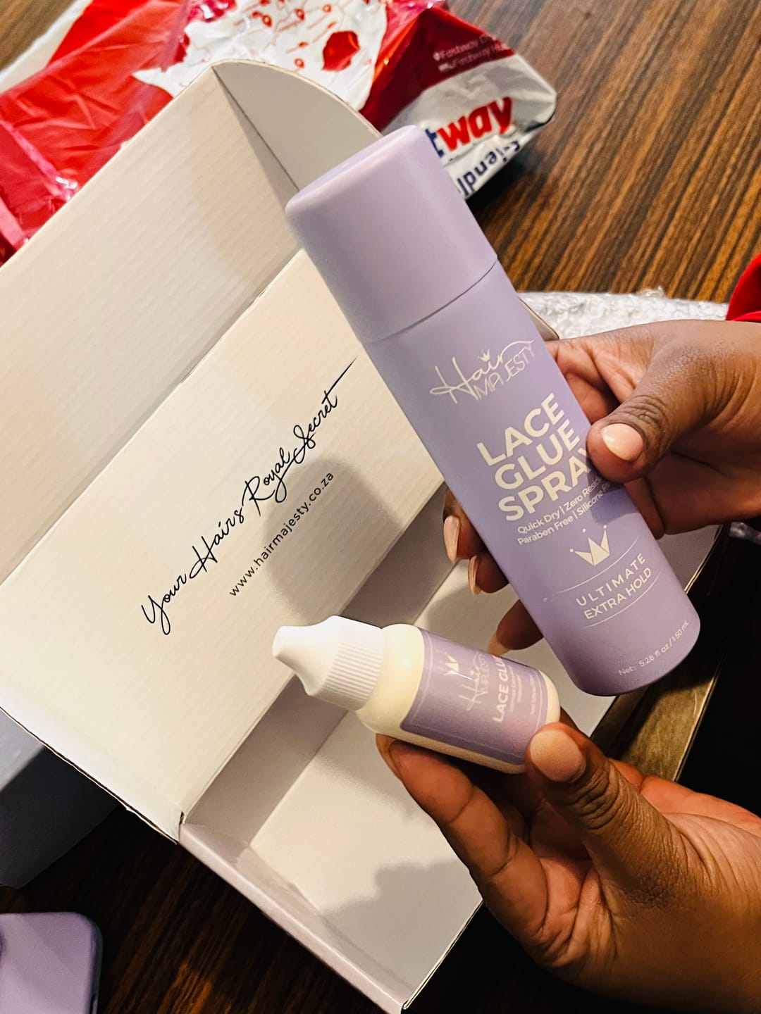 Customer photo review of Ultimate Extra Hold Lace Glue (Waterproof, Invisible Bond)