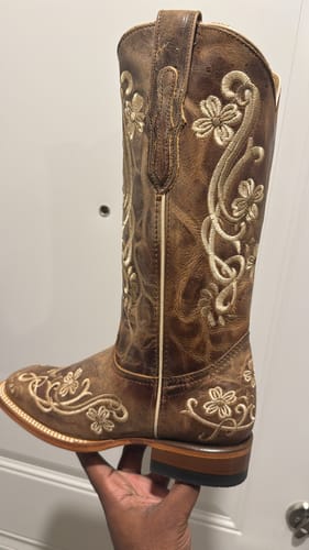 Customer photo review of Cowboy Boot Matilda Brown
