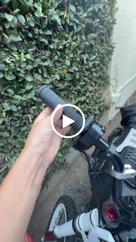 Customer video review of Tuttio Soleil 01 Plug & Play Surron Throttle