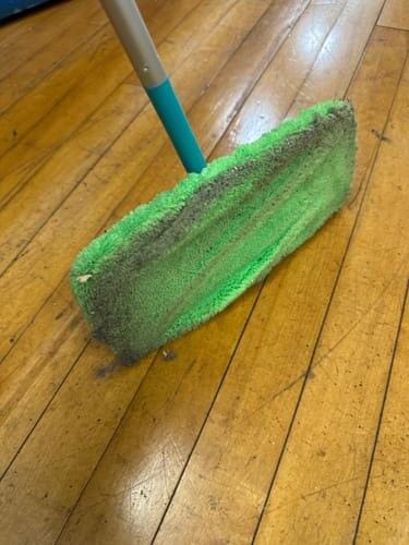 Customer photo review of Mop Mate - The Reusable Mop Pad (2 Pads + Get 2 Free)