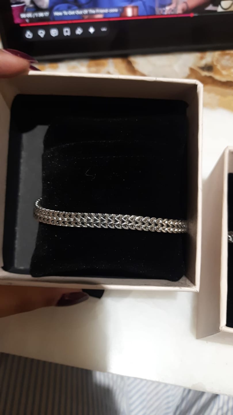 Customer photo review of Delicate Silver Chain Bracelet