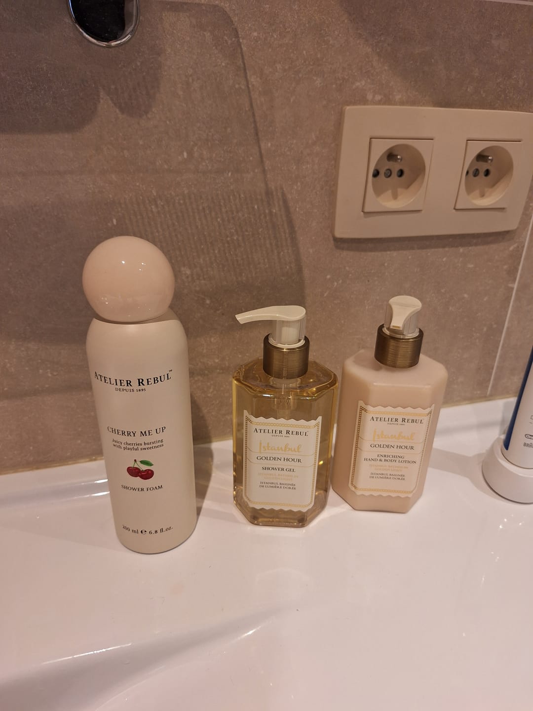 Customer photo review of Cherry Me Up Shower Foam 200ml