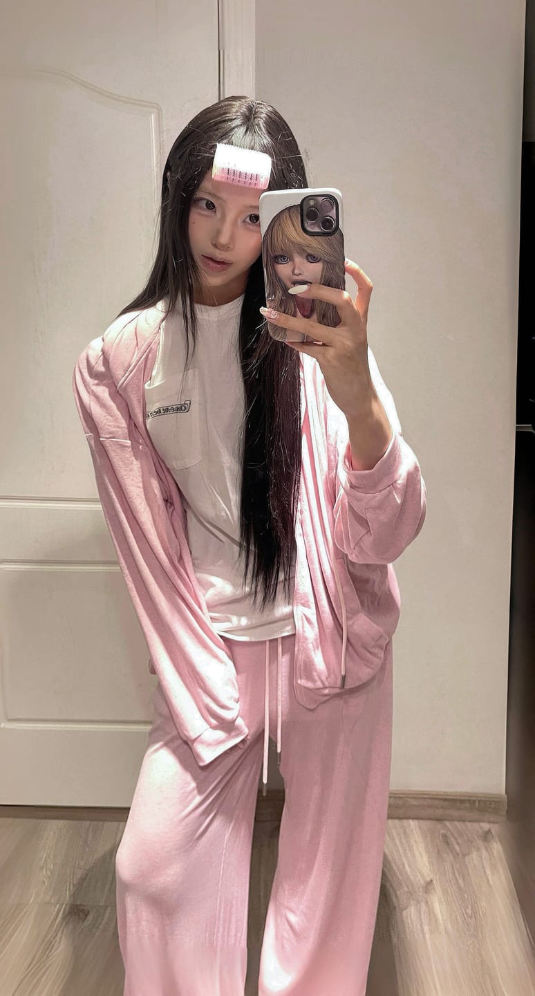 Customer photo review of Rase Le Sol Lightweight Hoodie & Wide-Leg Pants Set