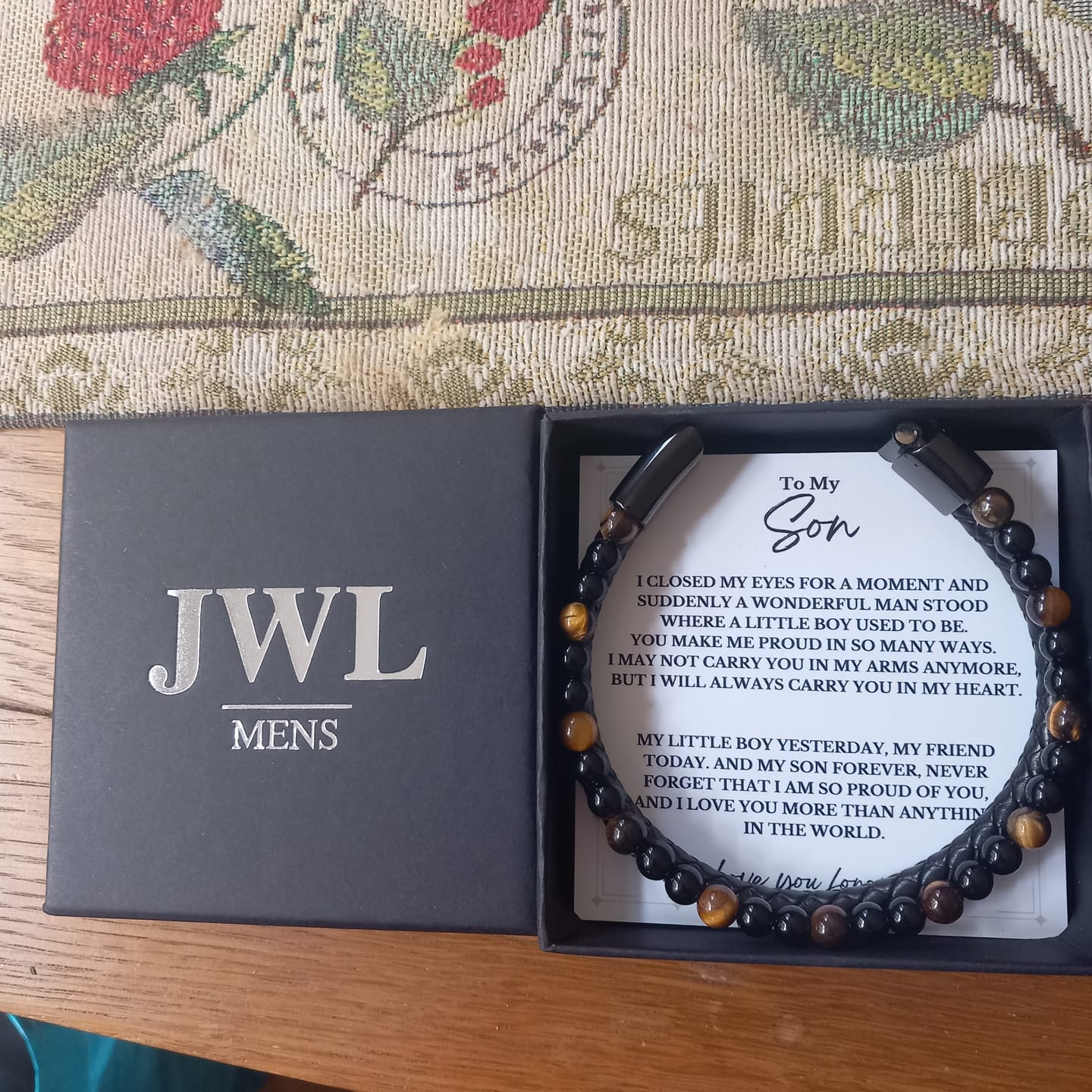 Customer photo review of Men’s Leather & Bead 21cm Bracelet Gift Set for Son or Soulmate