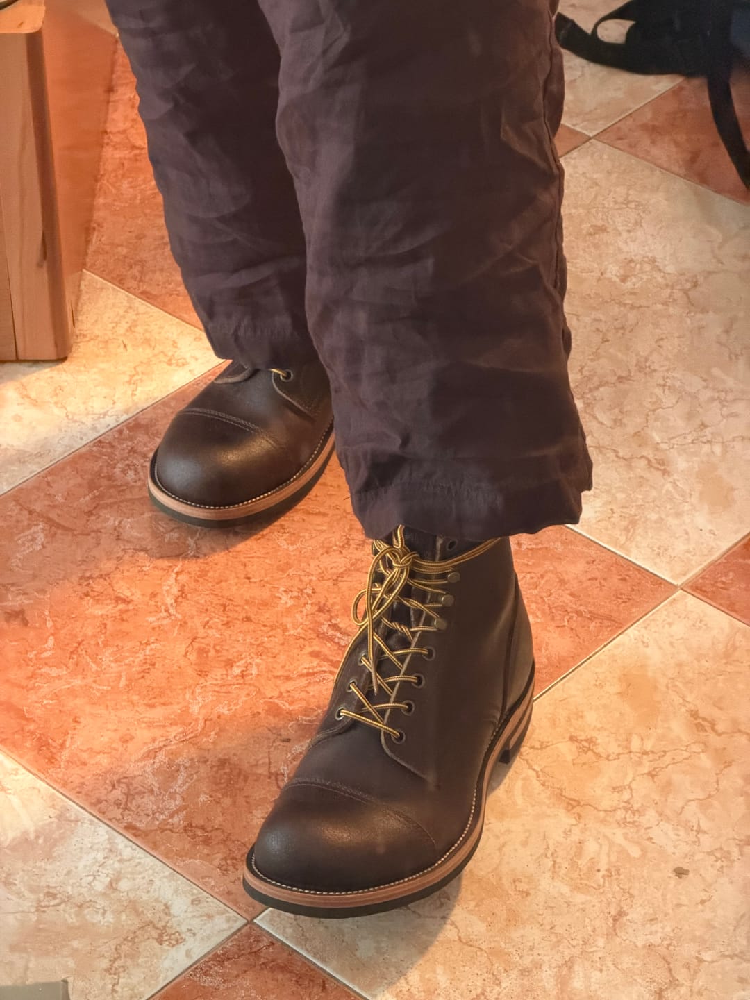 Customer photo review of Munson CapToe Logging Boot -luosjiet®boots - Dark Brown Waxed Flesh