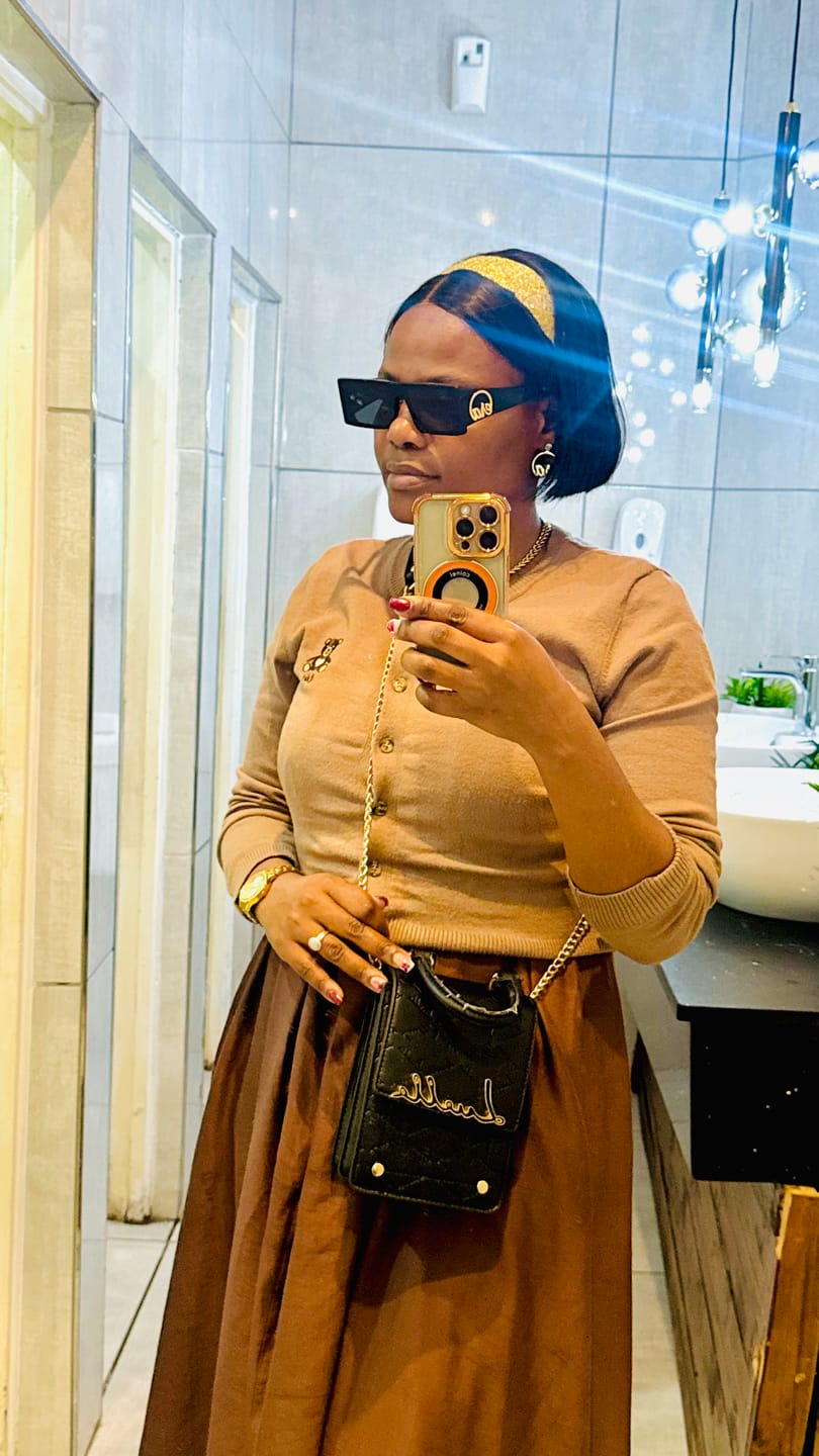 Customer photo review of Black Iconic Sunglasses