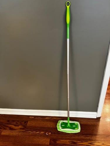 Customer photo review of Mop Mate - The Reusable Mop Pad (2 Pads + Get 2 Free)