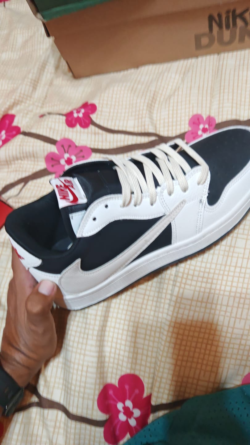 Customer photo review of Tenis Travis Low Black Sail