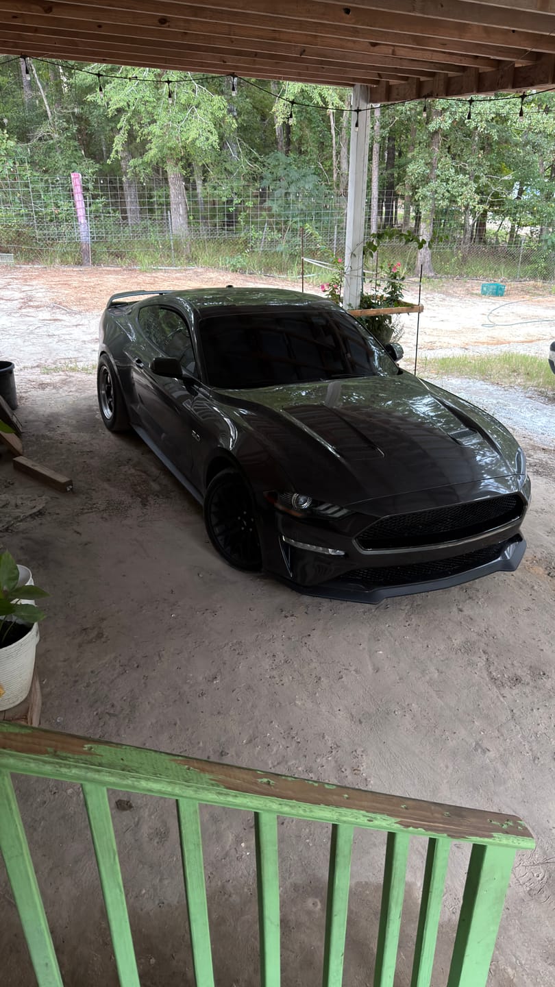 Customer photo review of Honeycomb Front Upper & Lower Mesh Grill - Glossy Black For 2018-2022 Ford Mustang