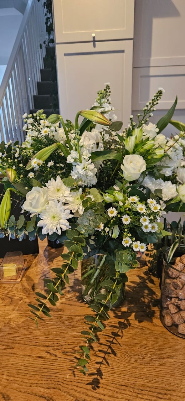 Customer photo review of White Purity Vase Arrangement