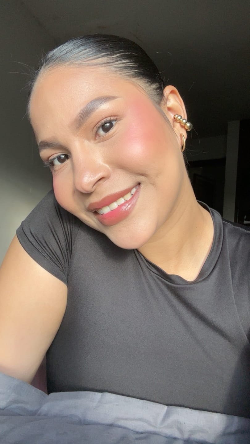 Customer photo review of BRONZER ALLURE CREMA Y COMPACTO
