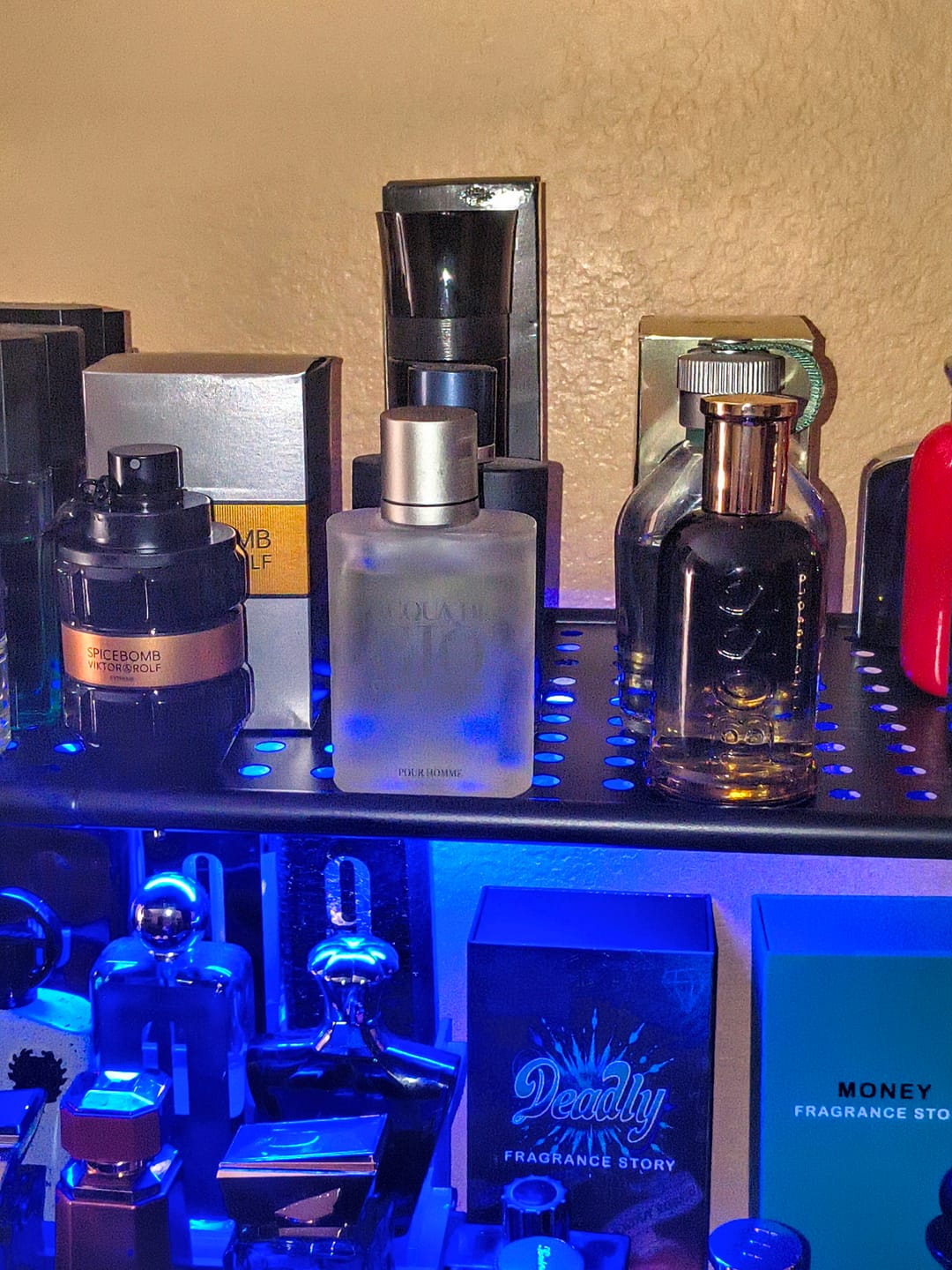 Customer photo review of Viktor&Rolf Spicebomb Extreme Eau de Parfum for Men 3.4 oz