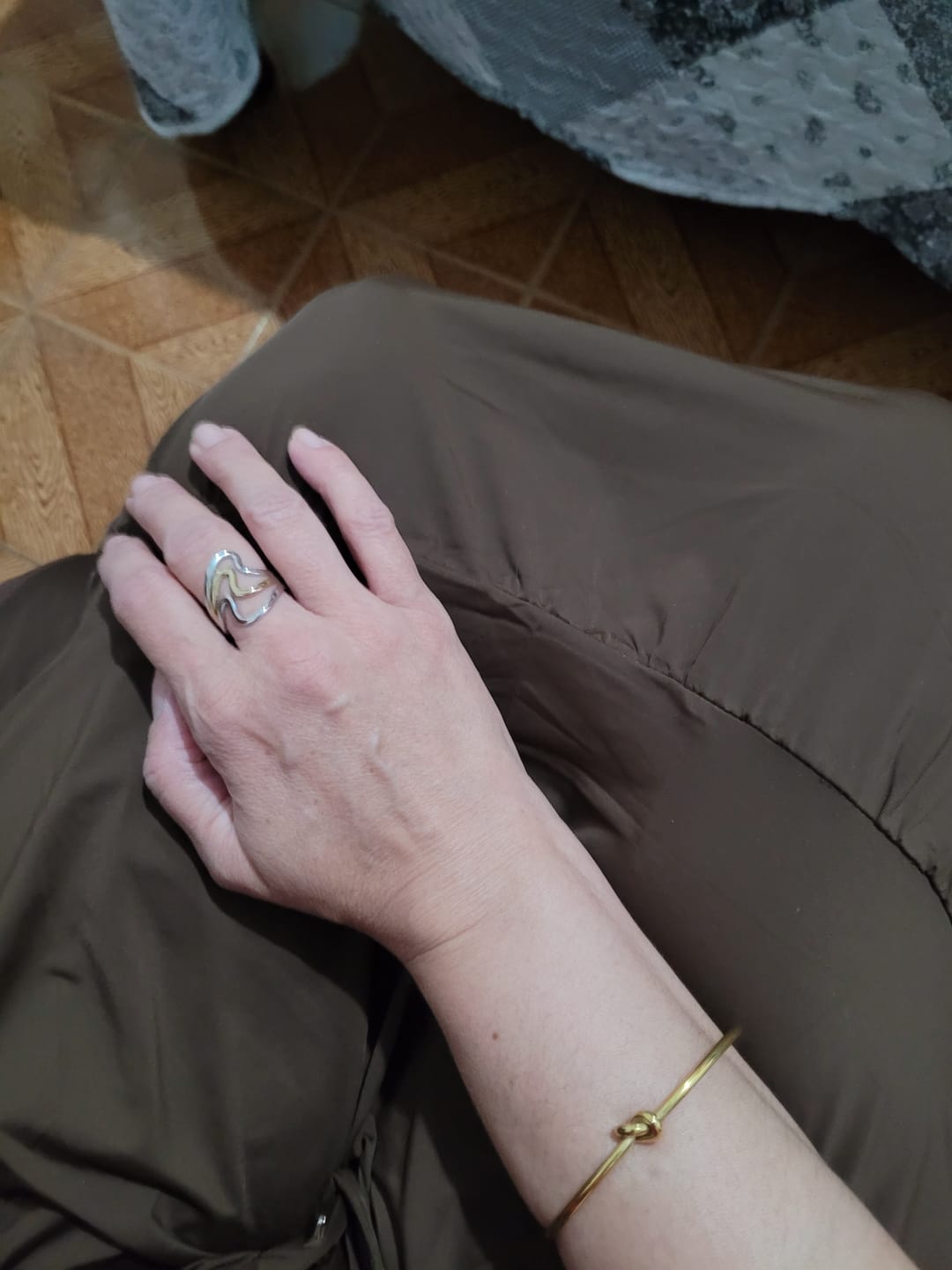 Customer photo review of Bracelete Pingente São Bento Banhado em Ouro 18K