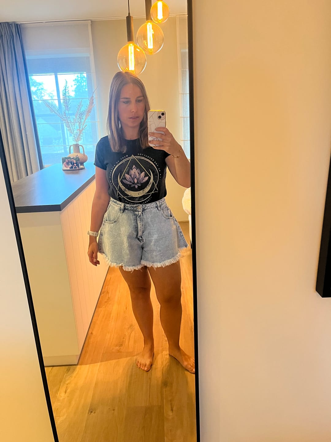 Customer photo review of GABBY JEANS SHORTS