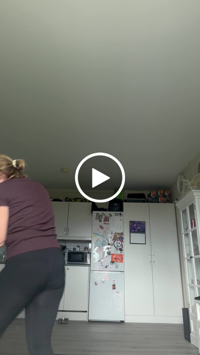 Customer video review of Hoppetau beaded