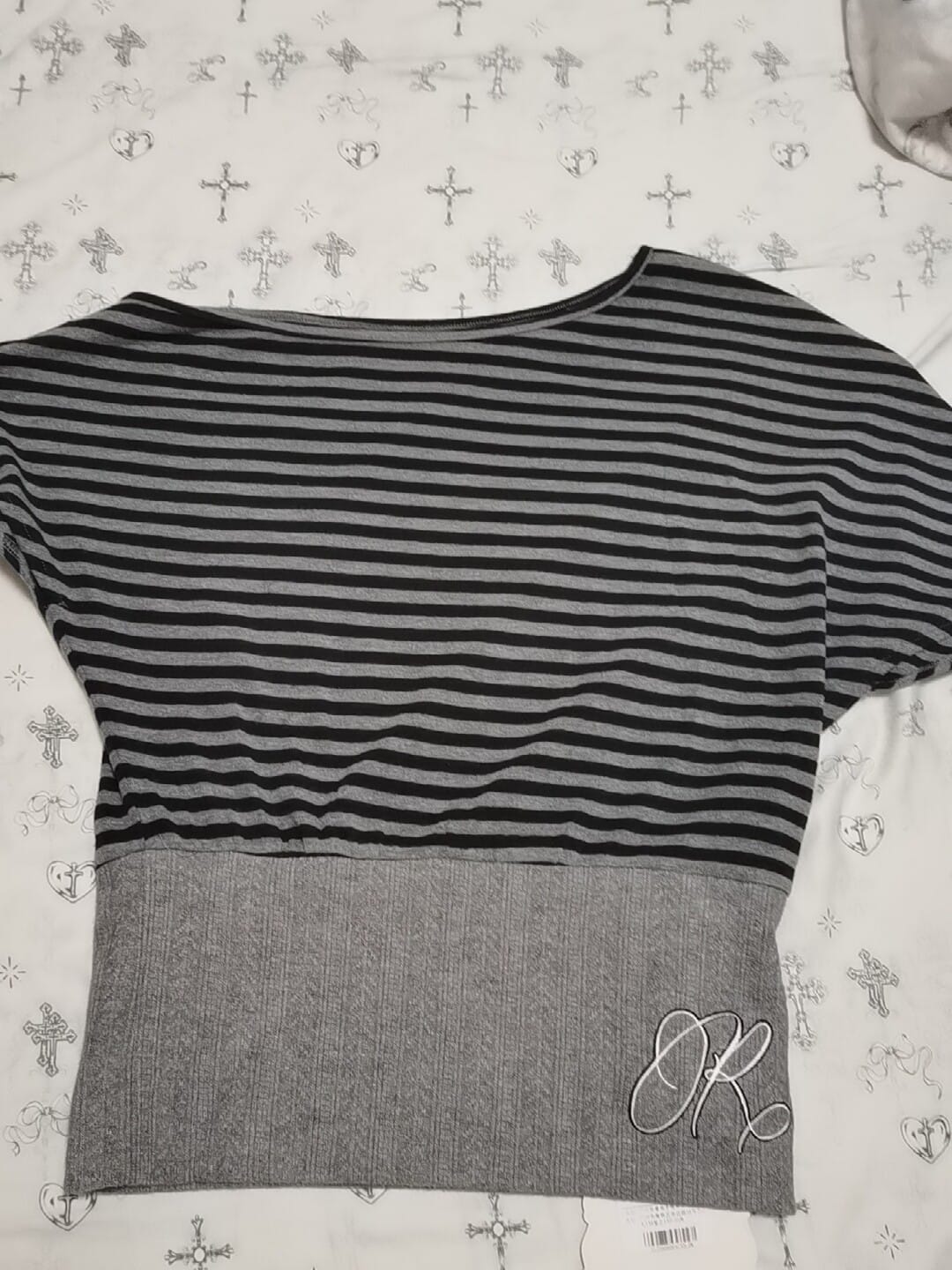 Customer photo review of Rase le sol Off-Shoulder Striped Paneled Waist Top