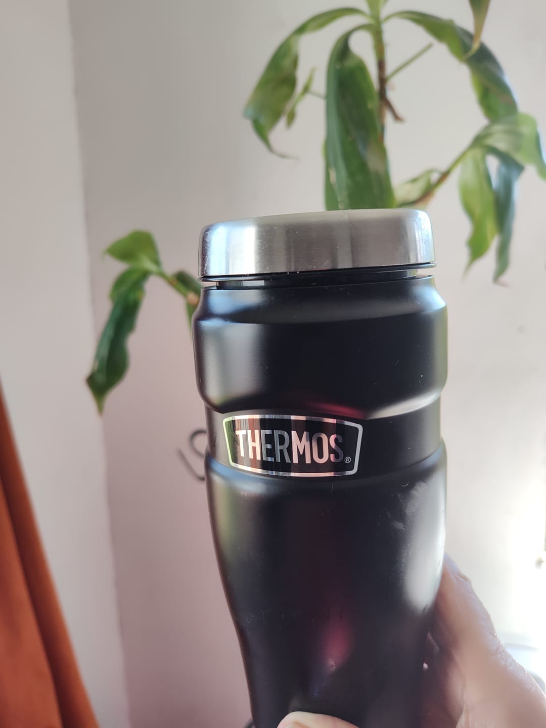 Customer photo review of TERMO MUG 470ML KING NEGRO