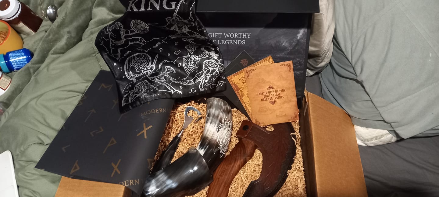 Customer photo review of Pizza & Beer Viking Gift Set