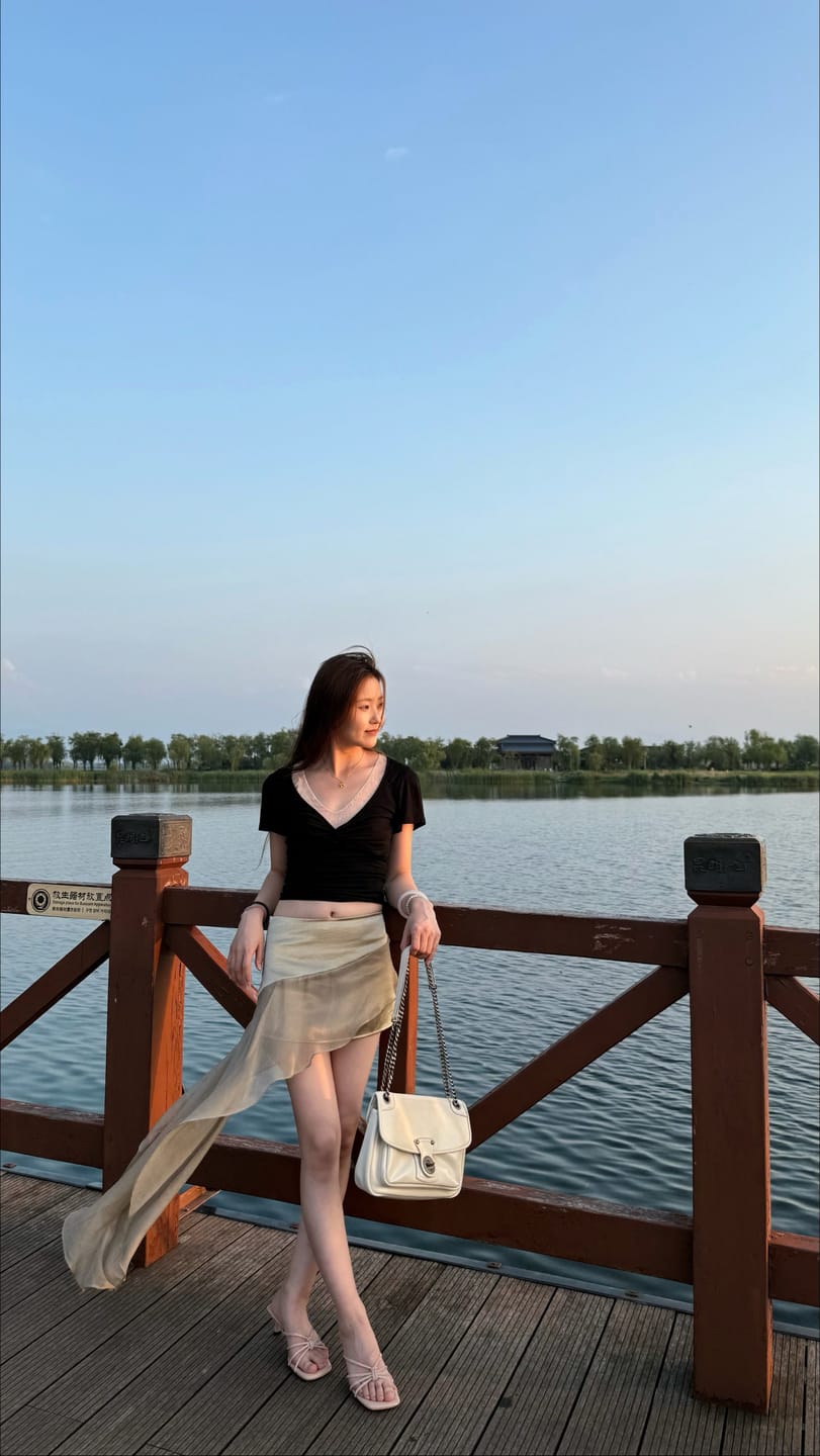 Customer photo review of Hydrae Metallic Drape Mini Skirt