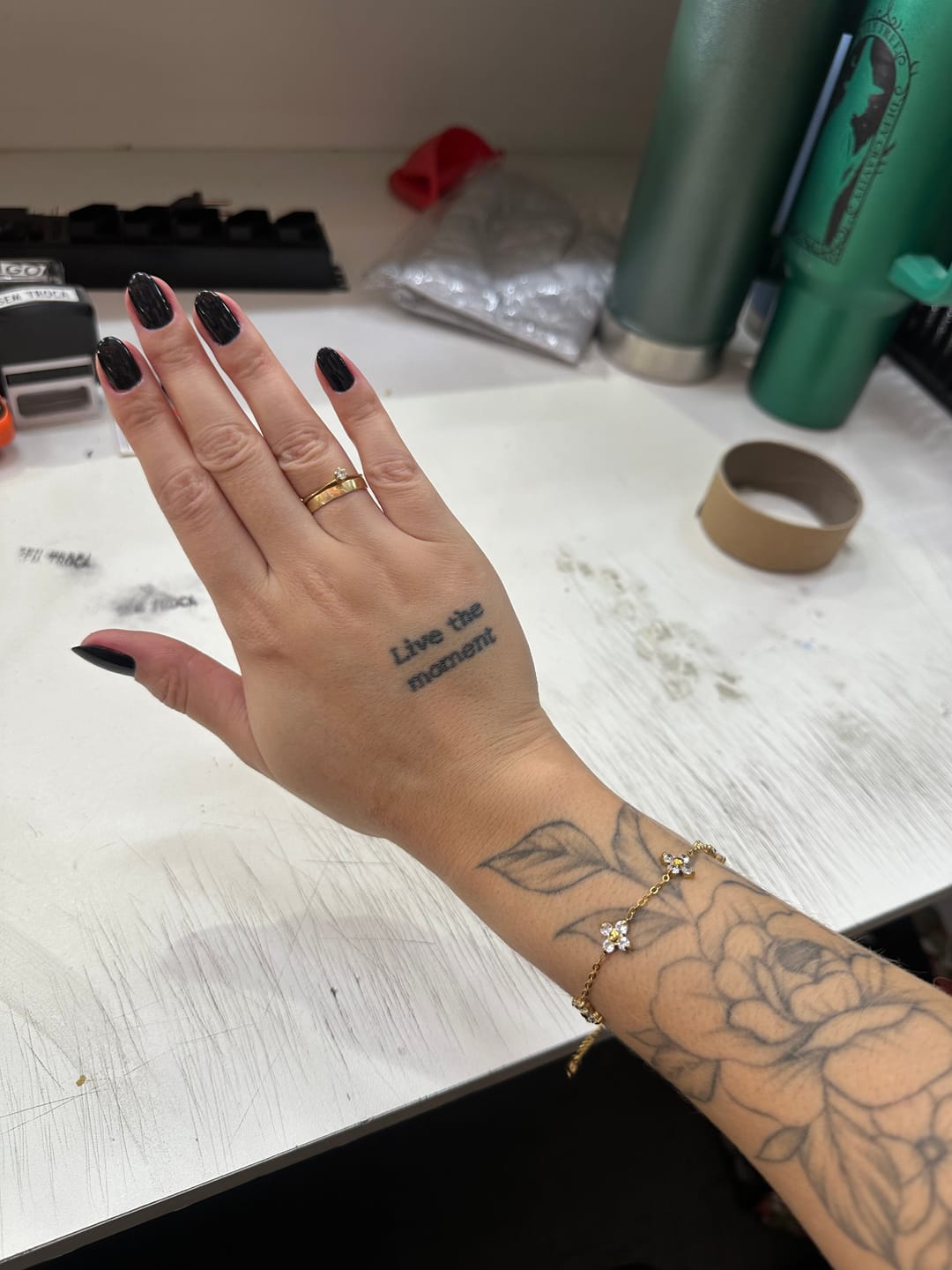 Customer photo review of Pulseira Florenza Banhada em Ouro 18k
