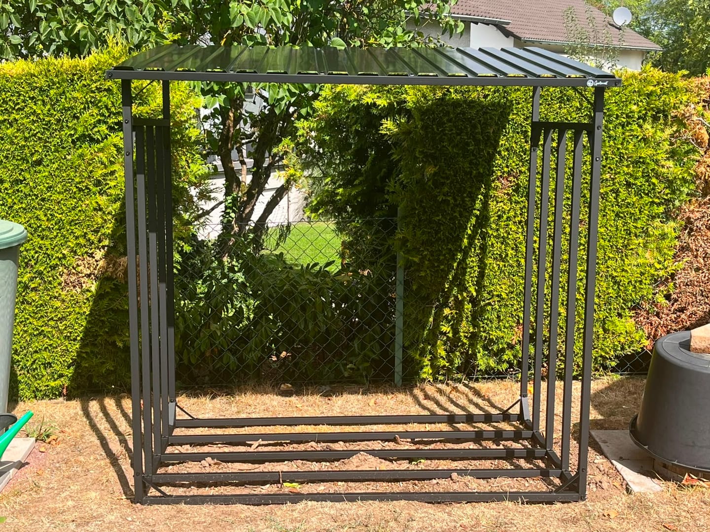 Customer photo review of Gartenzeit® Premium Kaminholzregal für den Außenbereich – XXL, extra stabil & wetterfest
