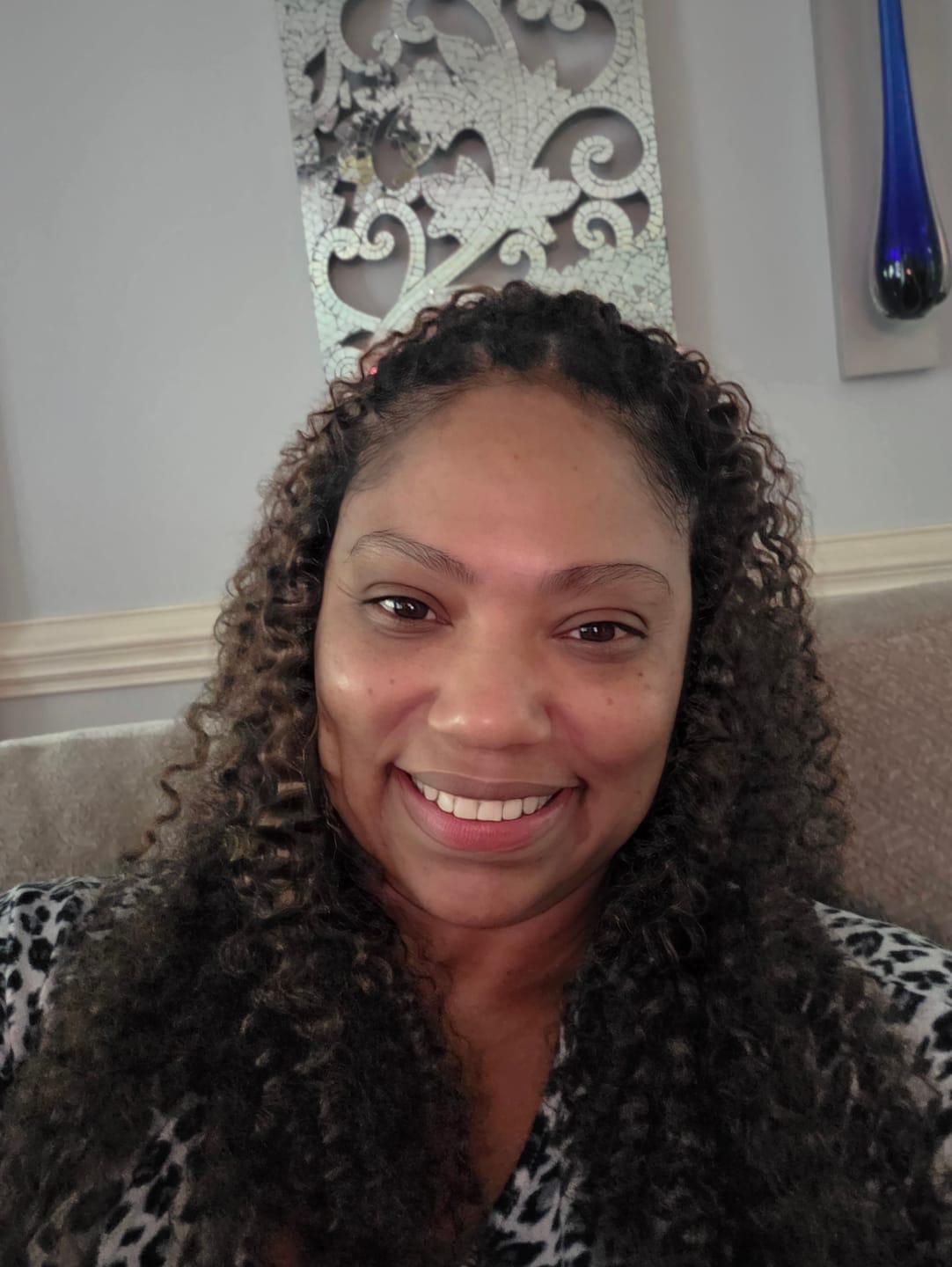 Customer photo review of #4 Medium Brown Water Curly Human Crochet Hair