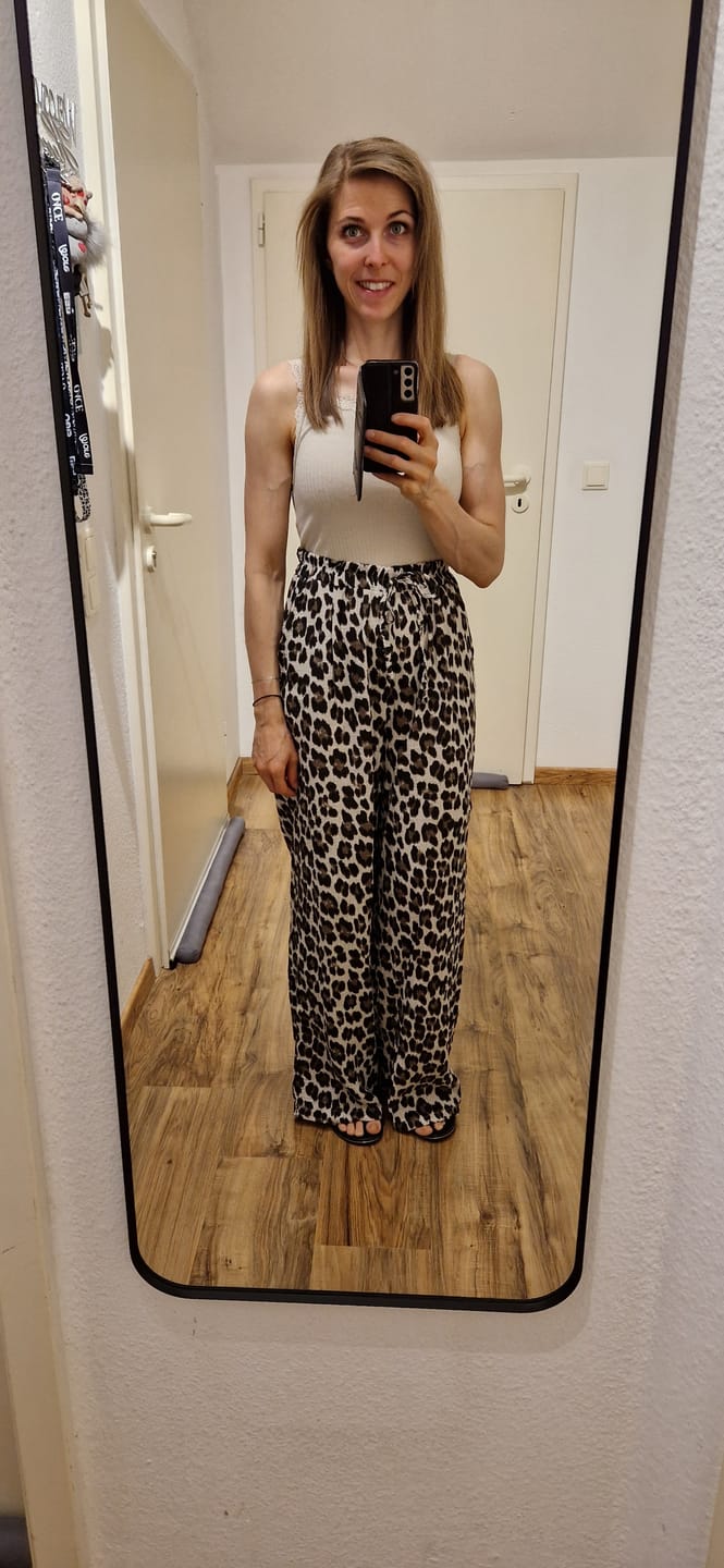 Customer photo review of "Milano Leo" weiche Hose aus Viscose - weiß