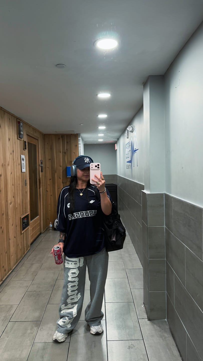 Customer photo review of W4329 Oversized Soccer Jersey
