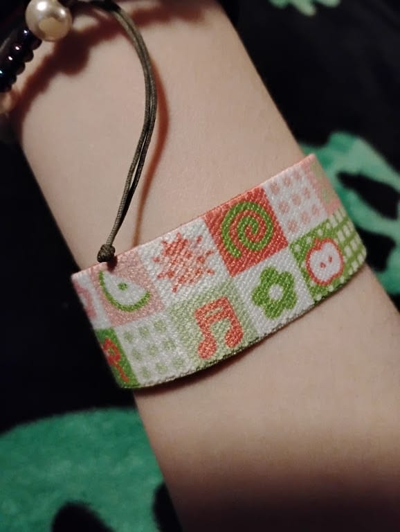 Customer photo review of Apple Patterned Bracelet!