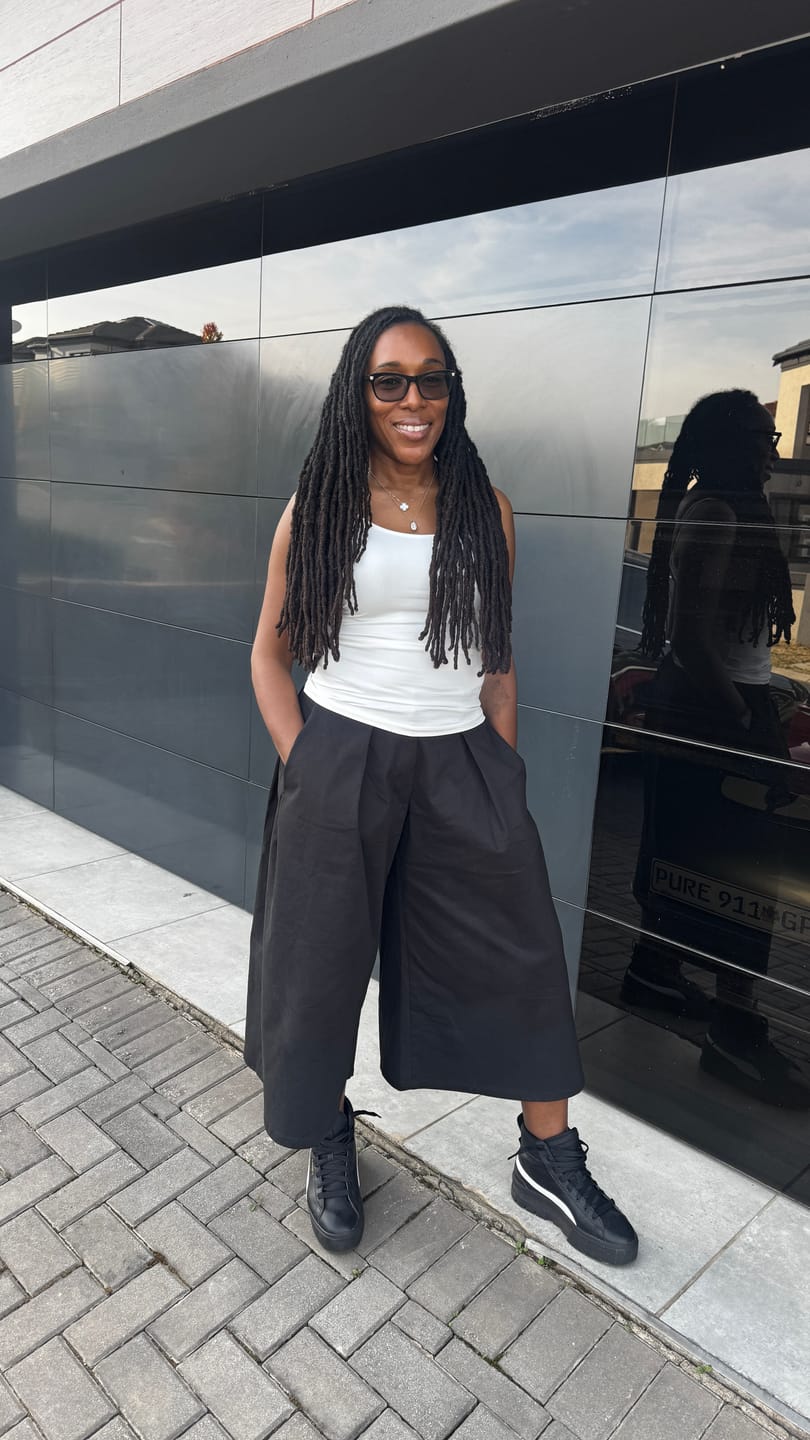 Customer photo review of Ora Shorts - Black