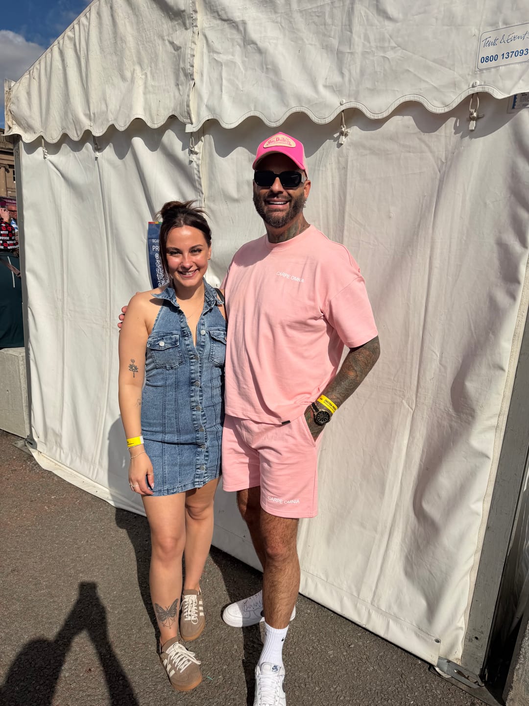 Customer photo review of Built To Express T-Shirt Dusty Pink