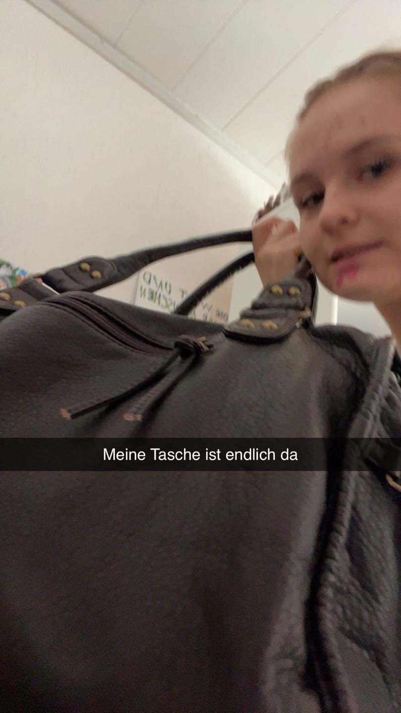 Customer photo review of CLAIRE' CITY BAG