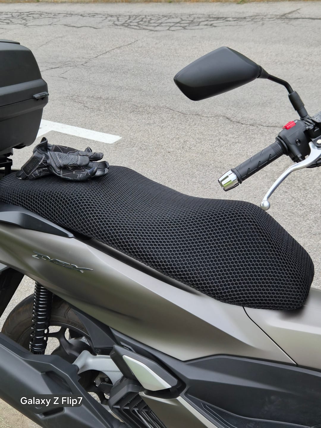 Customer photo review of Wind Rider Seat Cover