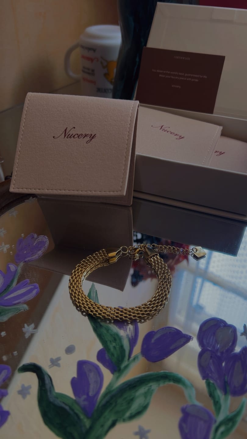 Customer photo review of Petal