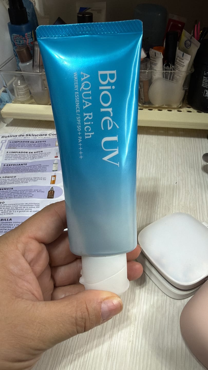Customer photo review of Biore UV Aqua Rich Watery Essence SPF50+ PA++++