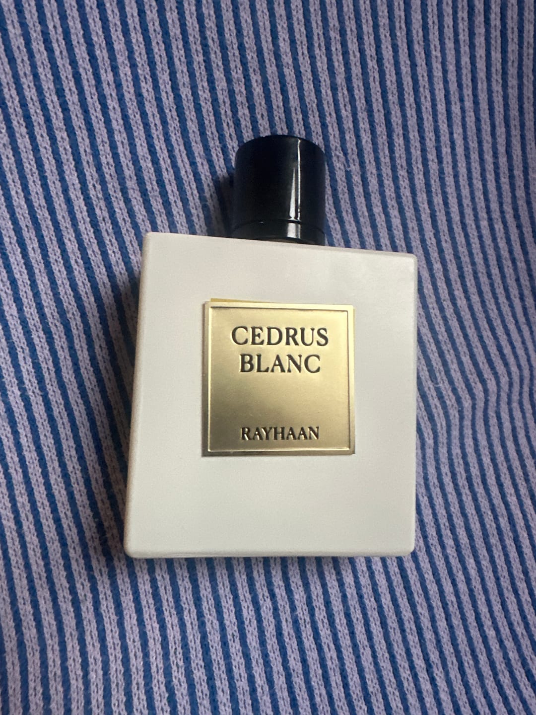 Customer photo review of Rayhaan Cedrus Blanc Eau de Parfum 100ml