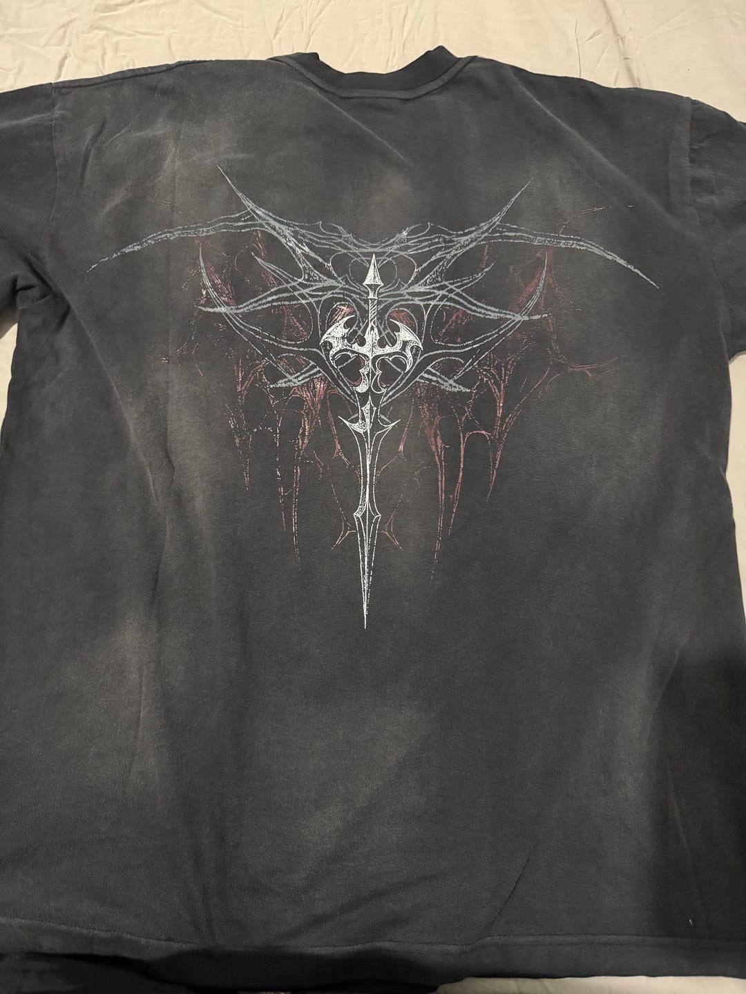 Customer photo review of THRONFALL "VINTAGE" T-SHIRT
