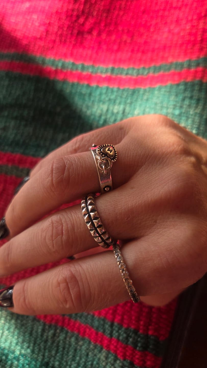 Customer photo review of Anillo Baby Rocky