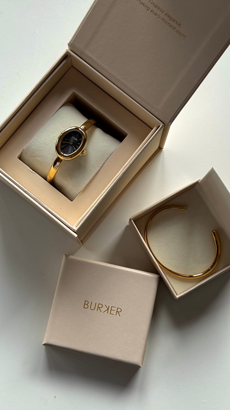 Customer photo review of Diana Gold Black