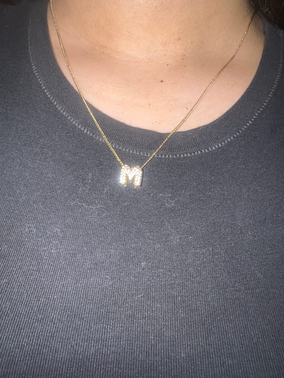 Customer photo review of Collar Dorado Inicial Mini Bubble Zirconias