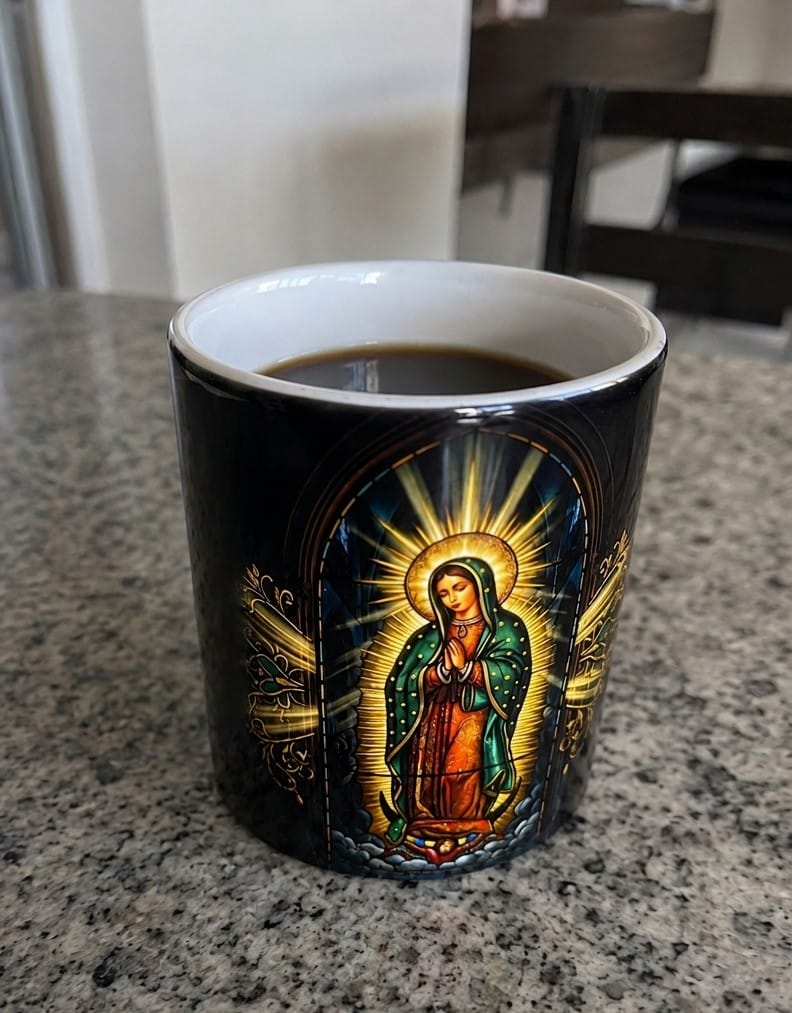Customer photo review of Taza reveladora Virgen de Guadalupe