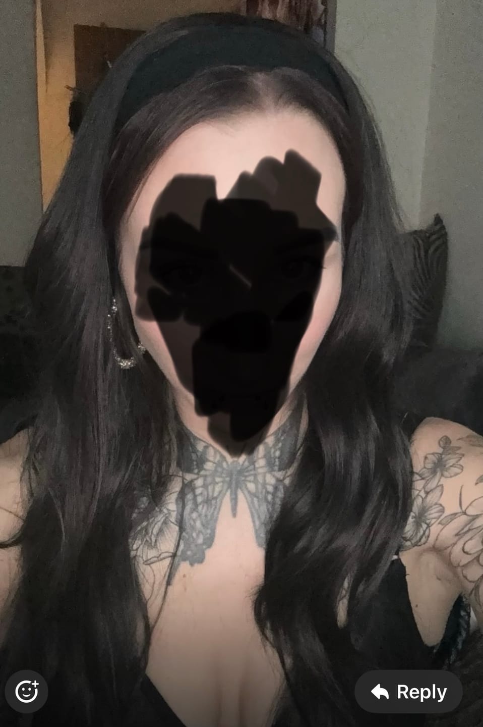 Customer photo review of The Headband Wig Perfect Curl