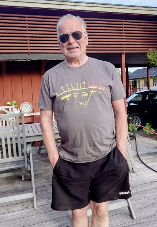 Customer photo review of Vu Meter T-Shirt