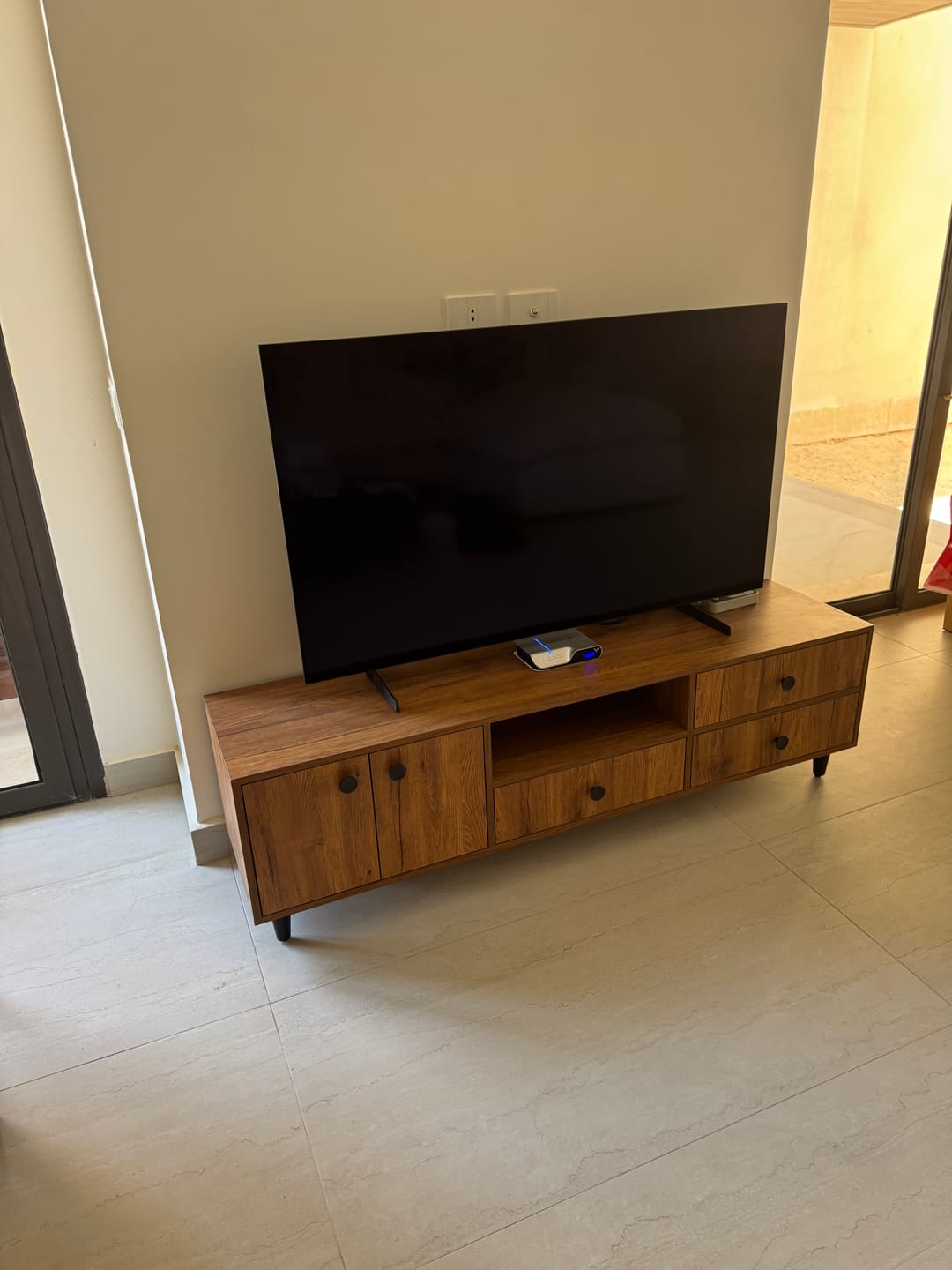 Customer photo review of Bendita TV Unit