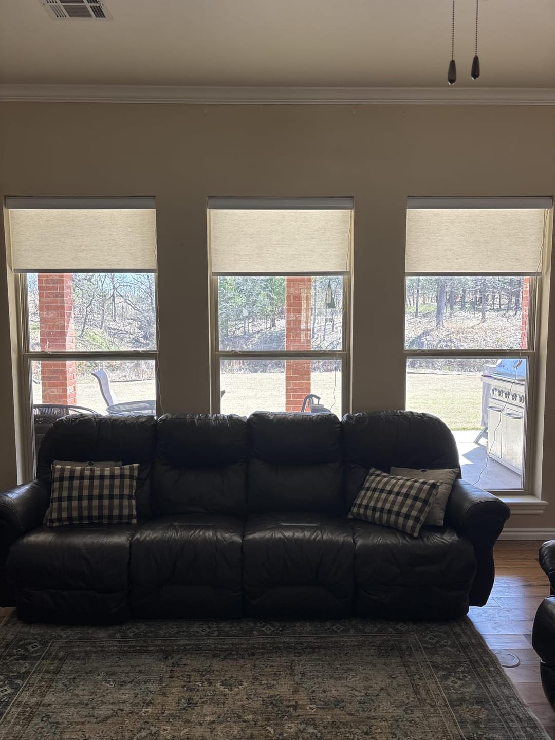 Customer photo review of Bringnox Motorized Light Filtering Roller Shades 70% Blackout Linen