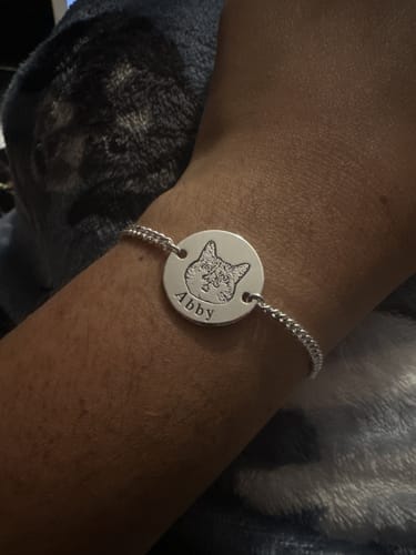 Customer photo review of Custom Pet Face Bracelet