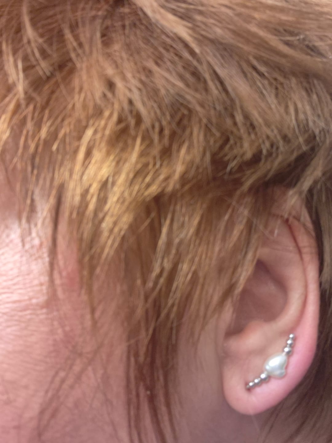 Customer photo review of Nubecita Ear Climber