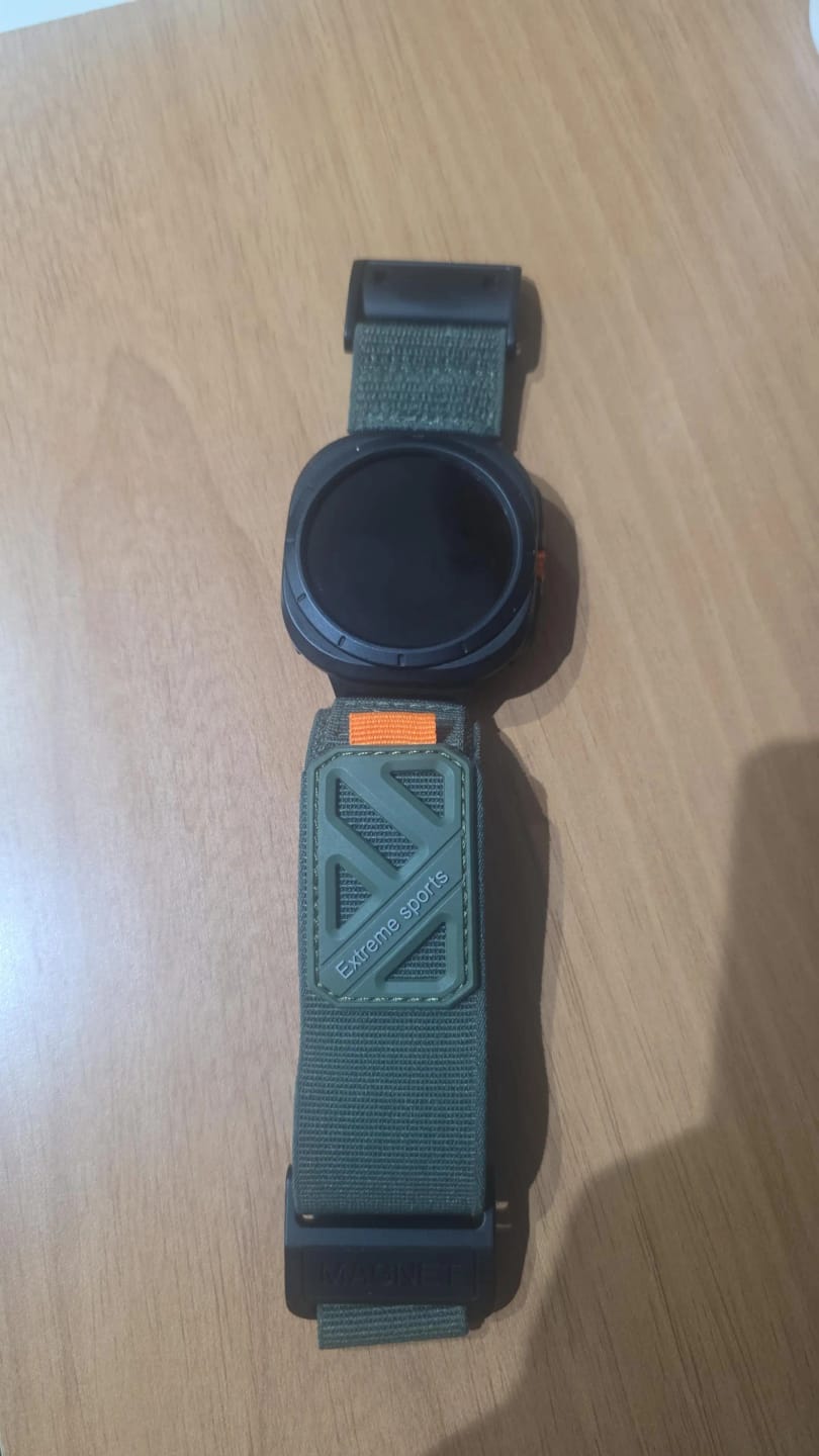 Customer photo review of Samsung Galaxy Sport Magnetic Nylon Watch Band – Ultra/Ultra2