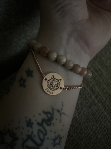 Customer photo review of Custom Pet Face Bracelet