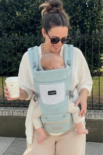 Customer photo review of SNUG BÉBÉ - Baby Carrier